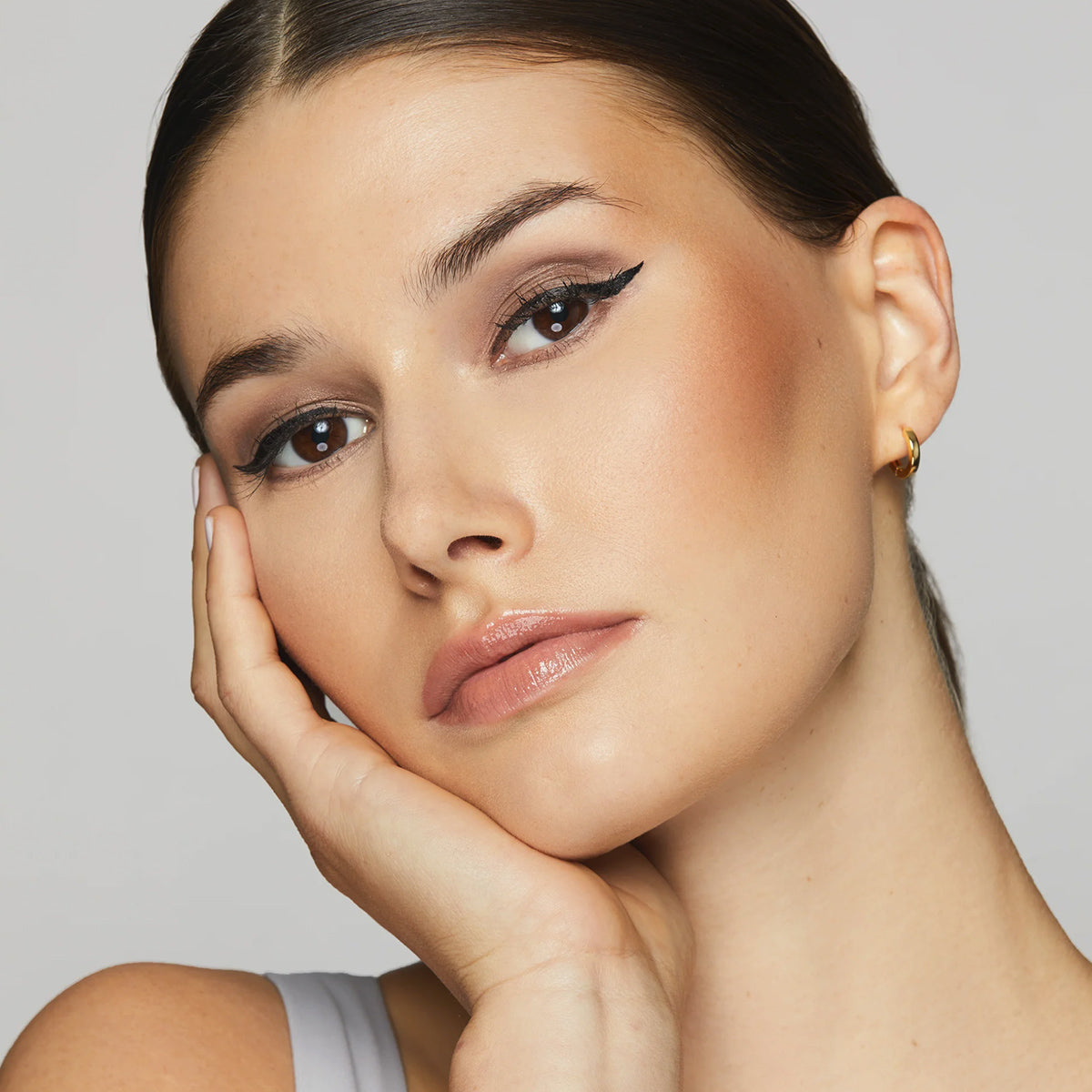 Twenty Twenty Beauty Starter Set – Facial Spray, Eyeshadow Sticks, Lash & Brow Serum & Mascara