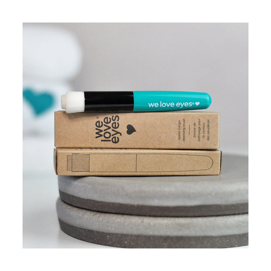 We Love Eyes Eyelid Cleansing Brush – Gentle Care for Eyelid Products