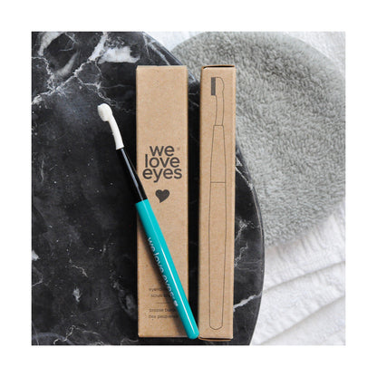 We Love Eyes Eyelid & Lash Margin Scrub Brush – Gentle Daily Eyelid Cleaner