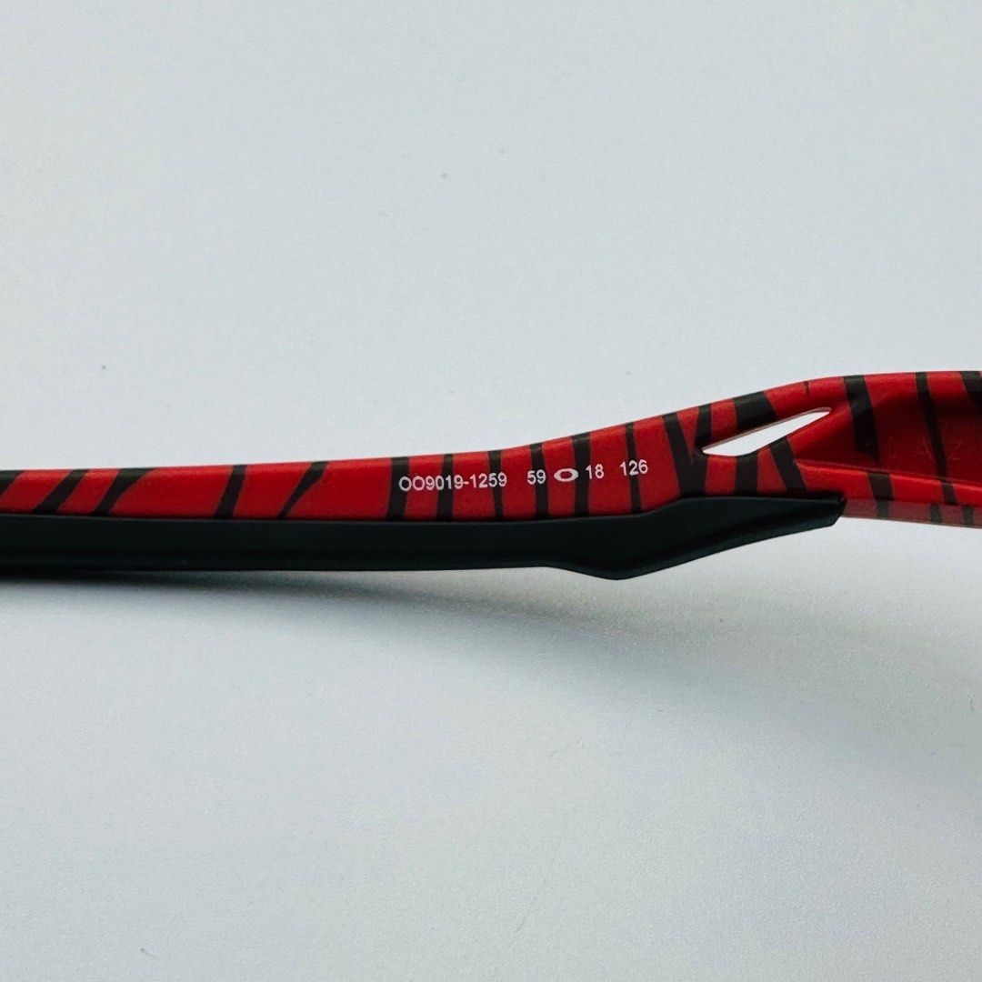 Oakley OO9019-12-59 59